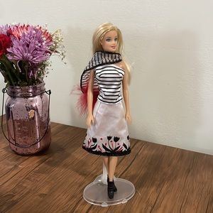 Barbie 2010 with white and black outfit.